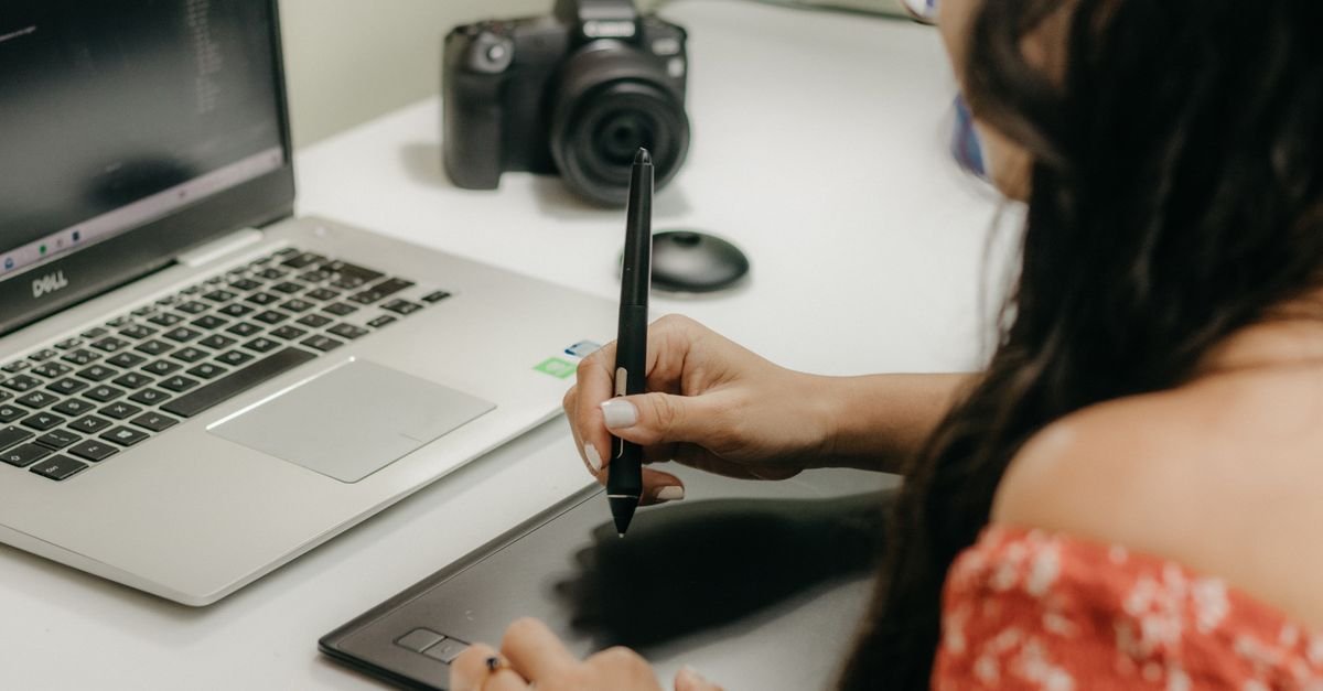 دليل Canva AI الشامل: صمّم كالمحترفين دون خبرة